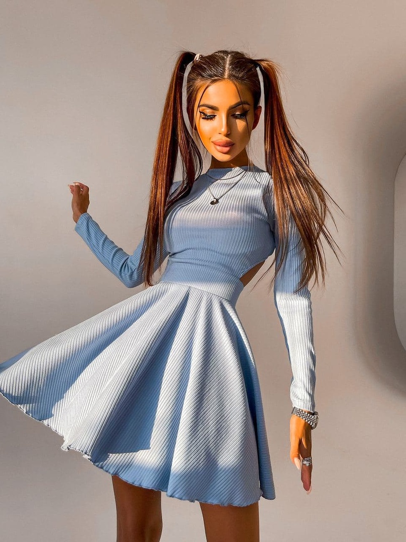 Приталенное трикотажное платье с открытой спинкой  Приталенное трикотажное платье с открытой спинкой  | PUSHKA SHOP