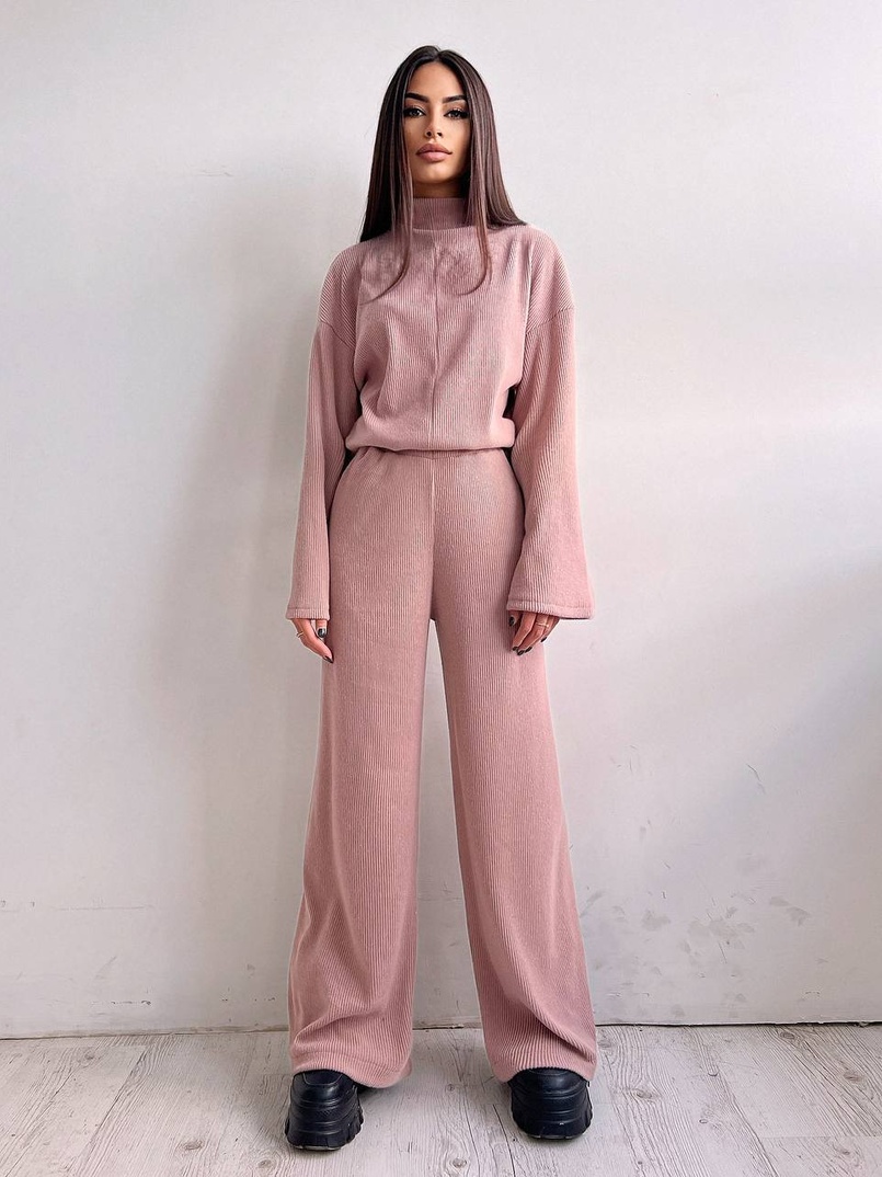 Повсякденний костюм із теплого трикотажу-рубчика Повсякденний костюм із теплого трикотажу-рубчика | PUSHKA SHOP