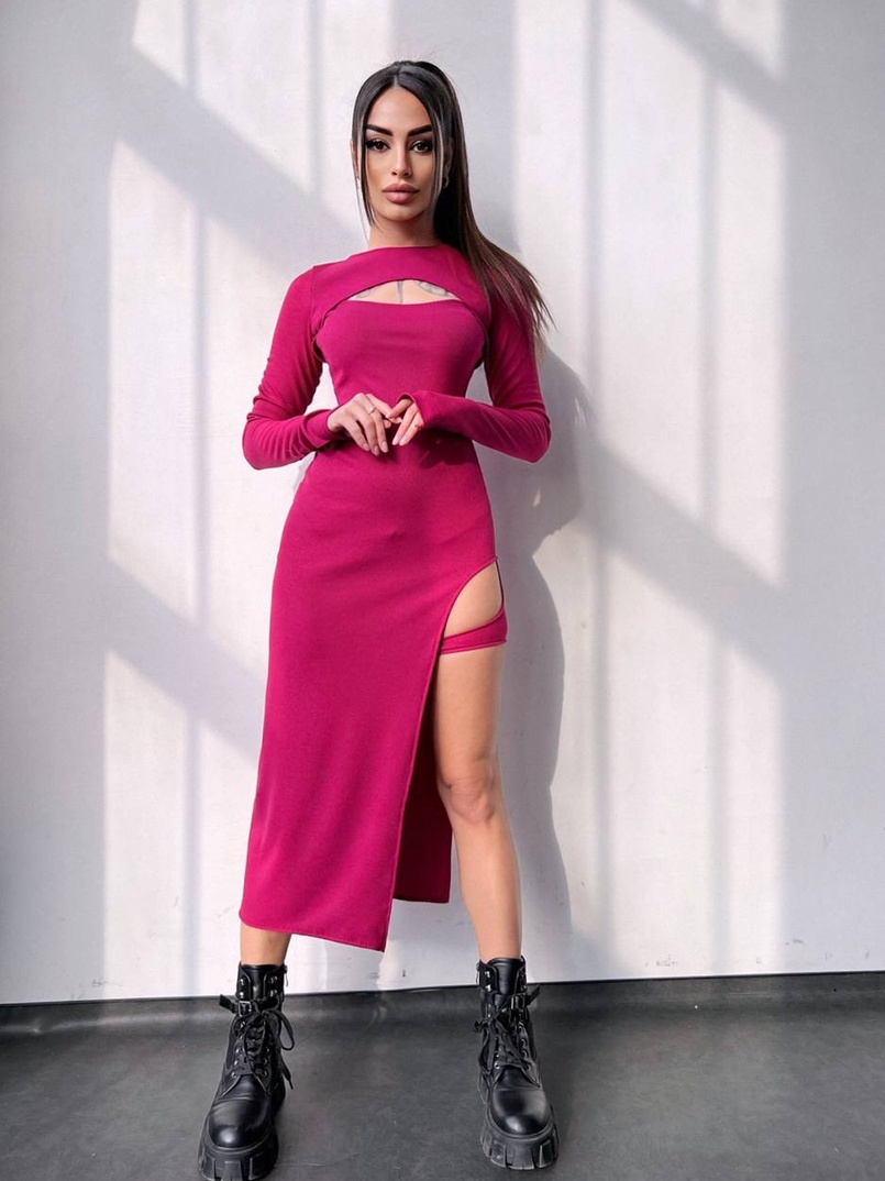 Облягаюча сукня міді цікавого крою Облягаюча сукня міді цікавого крою | PUSHKA SHOP