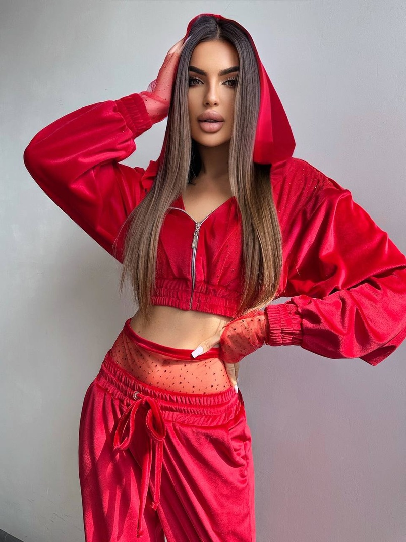 Велюровий комплект декорований стразами( бомбер+ рукавички+ штани + трусики) Велюровий комплект декорований стразами( бомбер+ рукавички+ штани + трусики) | PUSHKA SHOP