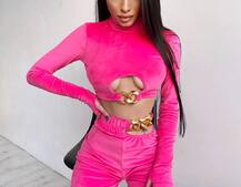 Велюровый костюм с цепями: топ + джоггеры  Велюровый костюм с цепями: топ + джоггеры  | PUSHKA SHOP