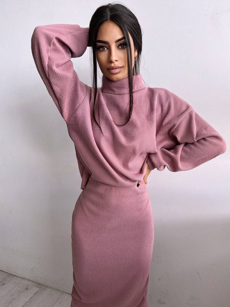 Костюм із теплого трикотажу-рубчика: светр + спідниця Костюм із теплого трикотажу-рубчика: светр + спідниця | PUSHKA SHOP