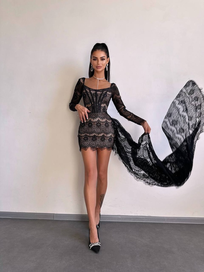Мереживна сукня міні зі шлейфом Мереживна сукня міні зі шлейфом | PUSHKA SHOP