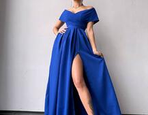 Сукня максі  з відкритими плечима та розрізом на спідниці Сукня максі  з відкритими плечима та розрізом на спідниці | PUSHKA SHOP