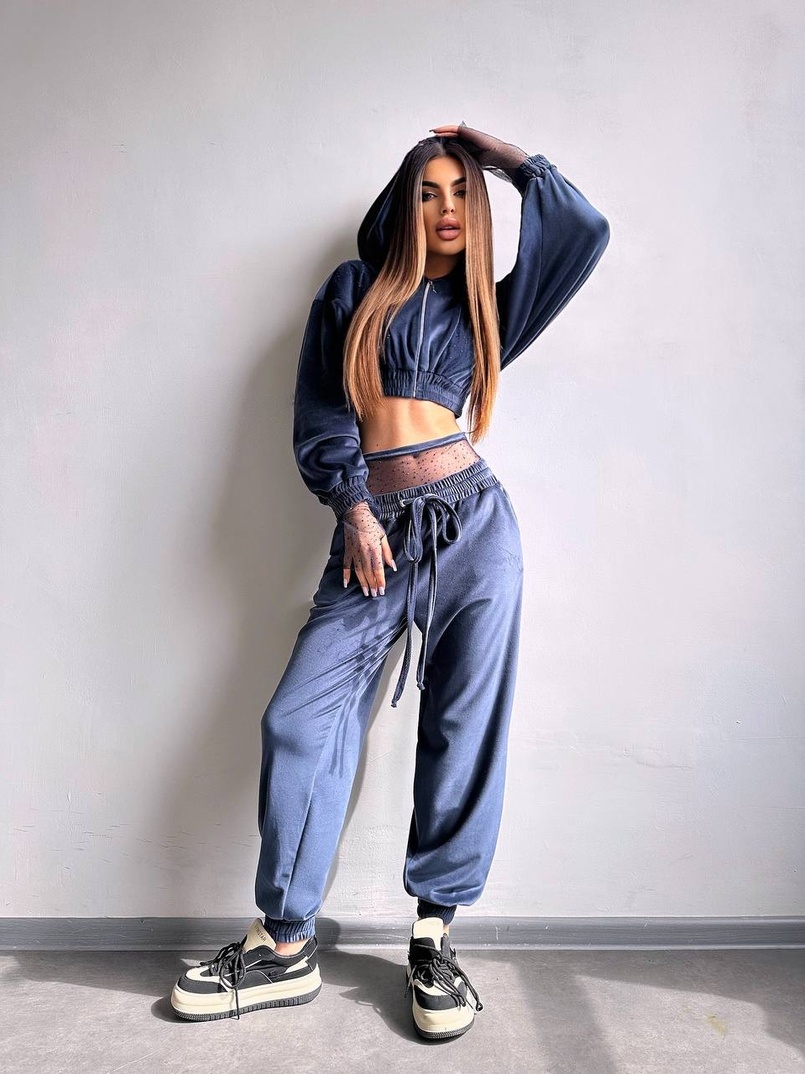 Велюровий комплект декорований стразами( бомбер+ рукавички+ штани + трусики) Велюровий комплект декорований стразами( бомбер+ рукавички+ штани + трусики) | PUSHKA SHOP