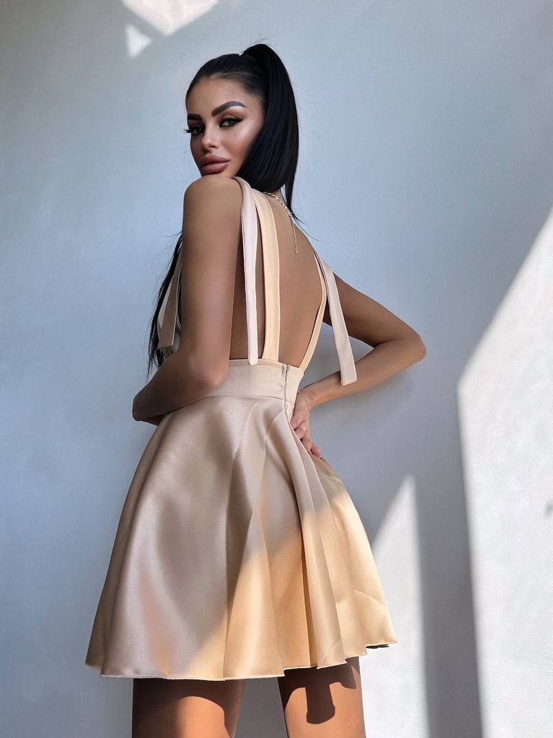 Сукня з пишною спідницею-сонцем Сукня з пишною спідницею-сонцем | PUSHKA SHOP