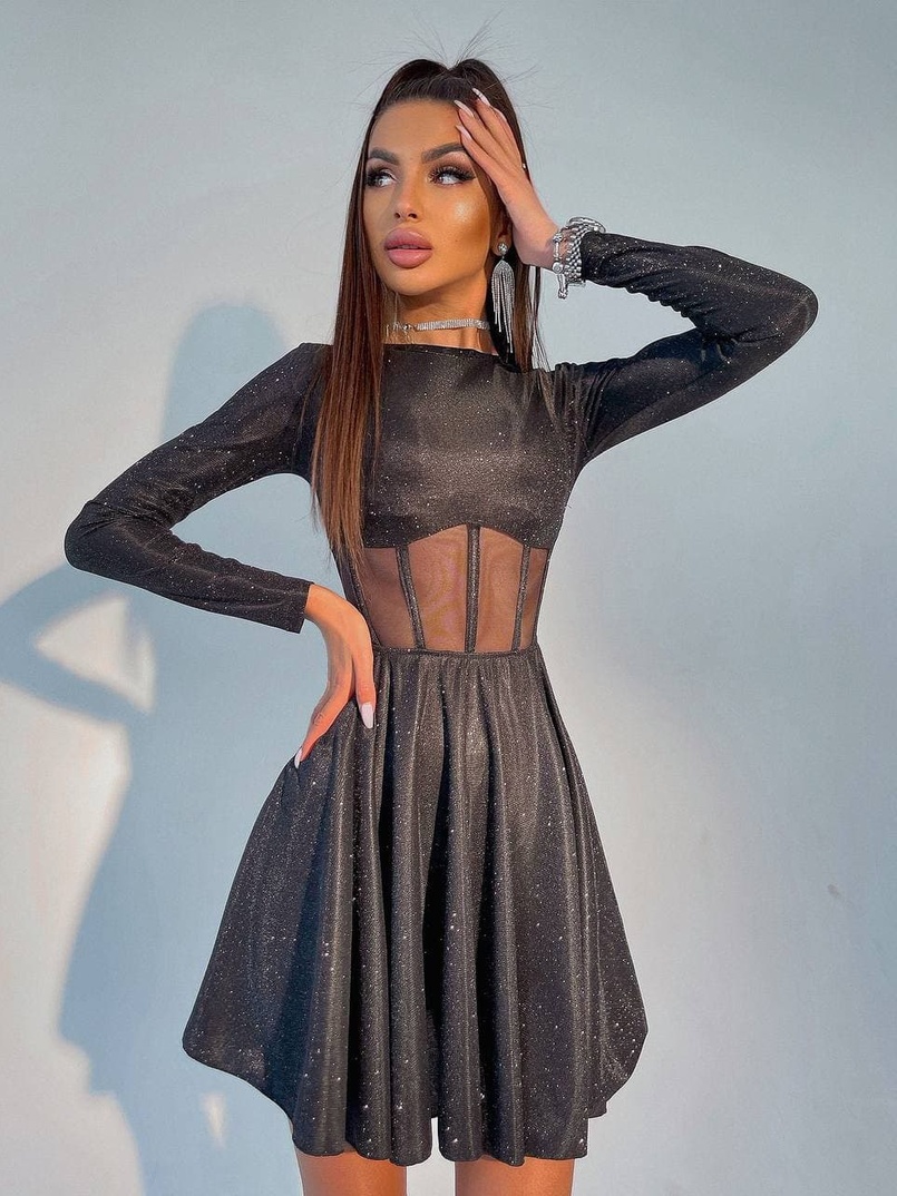 Приталенное блестящее платье с корсетной вставкой и пышной юбкой-солцем | PUSHKA SHOP