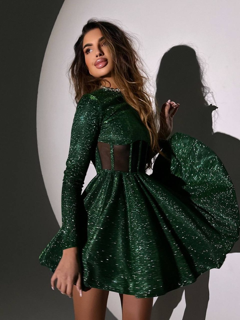 Блискуча корсетна сукня з пишною спідницею Блискуча корсетна сукня з пишною спідницею | PUSHKA SHOP