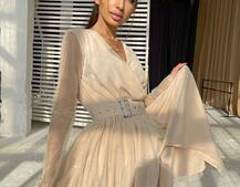 Блискуча сукня-міді із запахом на грудях і розрізом на спідниці з широким поясом  Блискуча сукня-міді із запахом на грудях і розрізом на спідниці з широким поясом  | PUSHKA SHOP