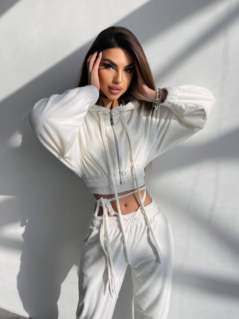 Велюровий комплект трійка: кофта + корсет з чашечками + джогери  Велюровий комплект трійка: кофта + корсет з чашечками + джогери  | PUSHKA SHOP