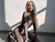 Трикотажний комбінезон з відкритою спиною  Трикотажний комбінезон з відкритою спиною  | PUSHKA SHOP