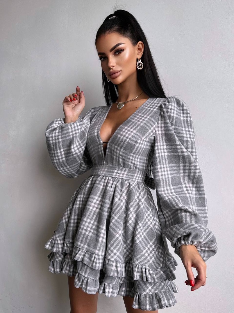 Сукня з подвійною спідницею та обʼємними рукавами у клітинку  Сукня з подвійною спідницею та обʼємними рукавами у клітинку  | PUSHKA SHOP