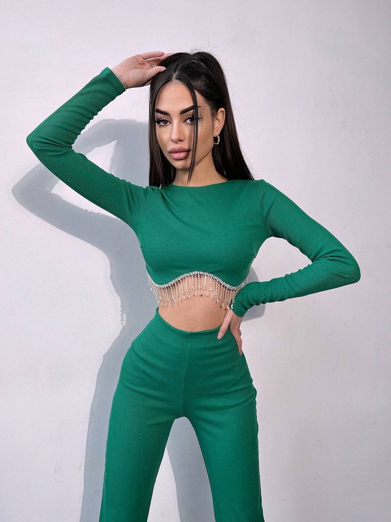 Комплект : штани кльош і топ , декорований бахромою зі страз Ручна робота Комплект : штани кльош і топ , декорований бахромою зі страз Ручна робота | PUSHKA SHOP