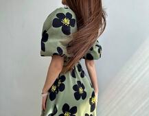 Сукня міді  із запахом та об'ємними рукавами Сукня міді  із запахом та об'ємними рукавами | PUSHKA SHOP