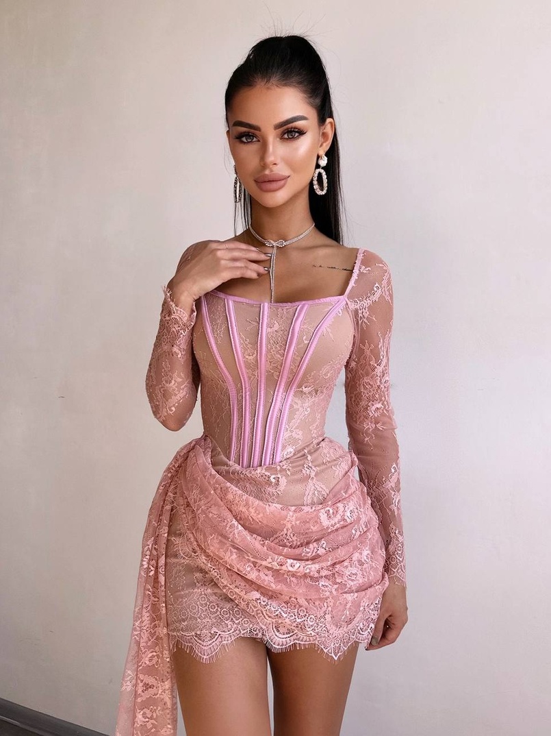 Мереживна сукня міні зі шлейфом Мереживна сукня міні зі шлейфом | PUSHKA SHOP