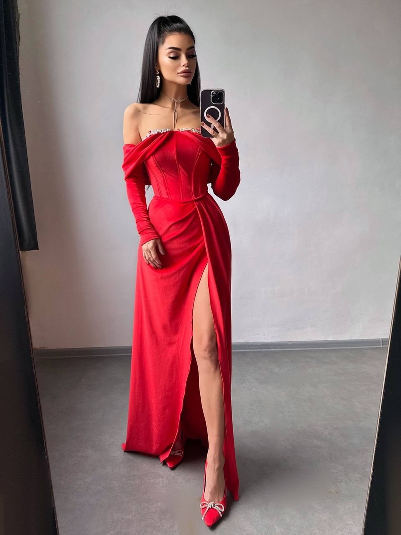 Оксамитова сукня максі декорована стразами  Ручна робота  | PUSHKA SHOP