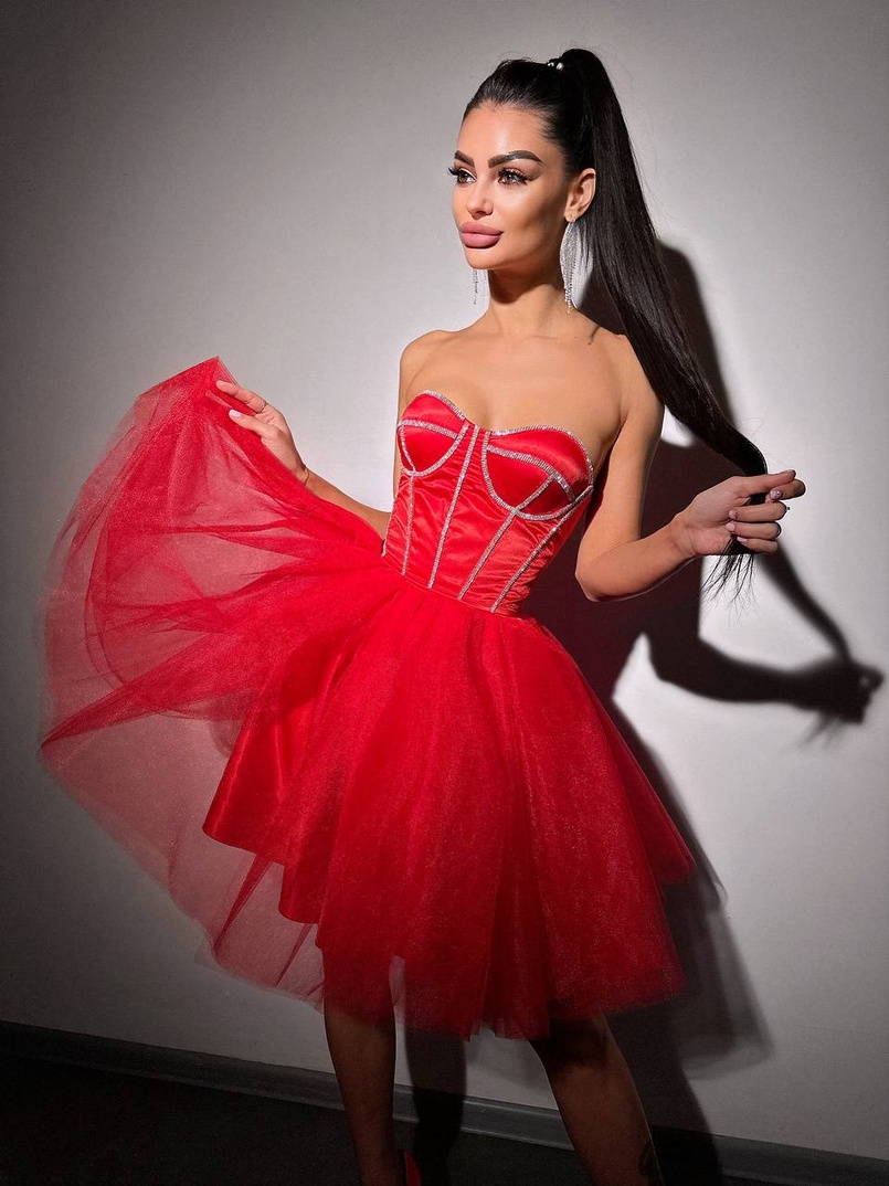 Комплект: корсет, декорований стразами  +  пишна фатинова спідниця Комплект: корсет, декорований стразами  +  пишна фатинова спідниця | PUSHKA SHOP