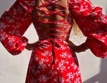 Улюблена сукня-міді зі шнурівкою на спинці та розрізом на ніжці Улюблена сукня-міді зі шнурівкою на спинці та розрізом на ніжці | PUSHKA SHOP