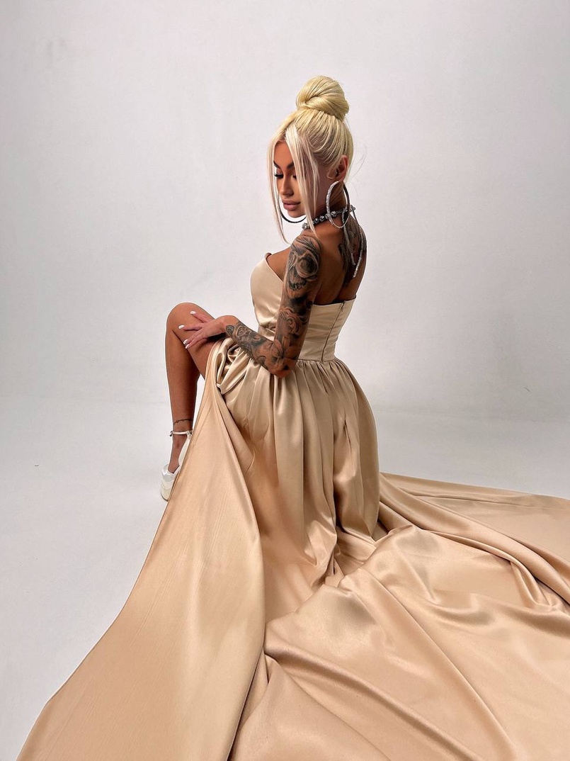 Атласна сукня максі із шнуром зі стразами  Атласна сукня максі із шнуром зі стразами  | PUSHKA SHOP