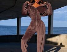 Велюровий комбінезон з елементами корсету Велюровий комбінезон з елементами корсету | PUSHKA SHOP