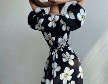 Сукня міді  із запахом та об'ємними рукавами Сукня міді  із запахом та об'ємними рукавами | PUSHKA SHOP