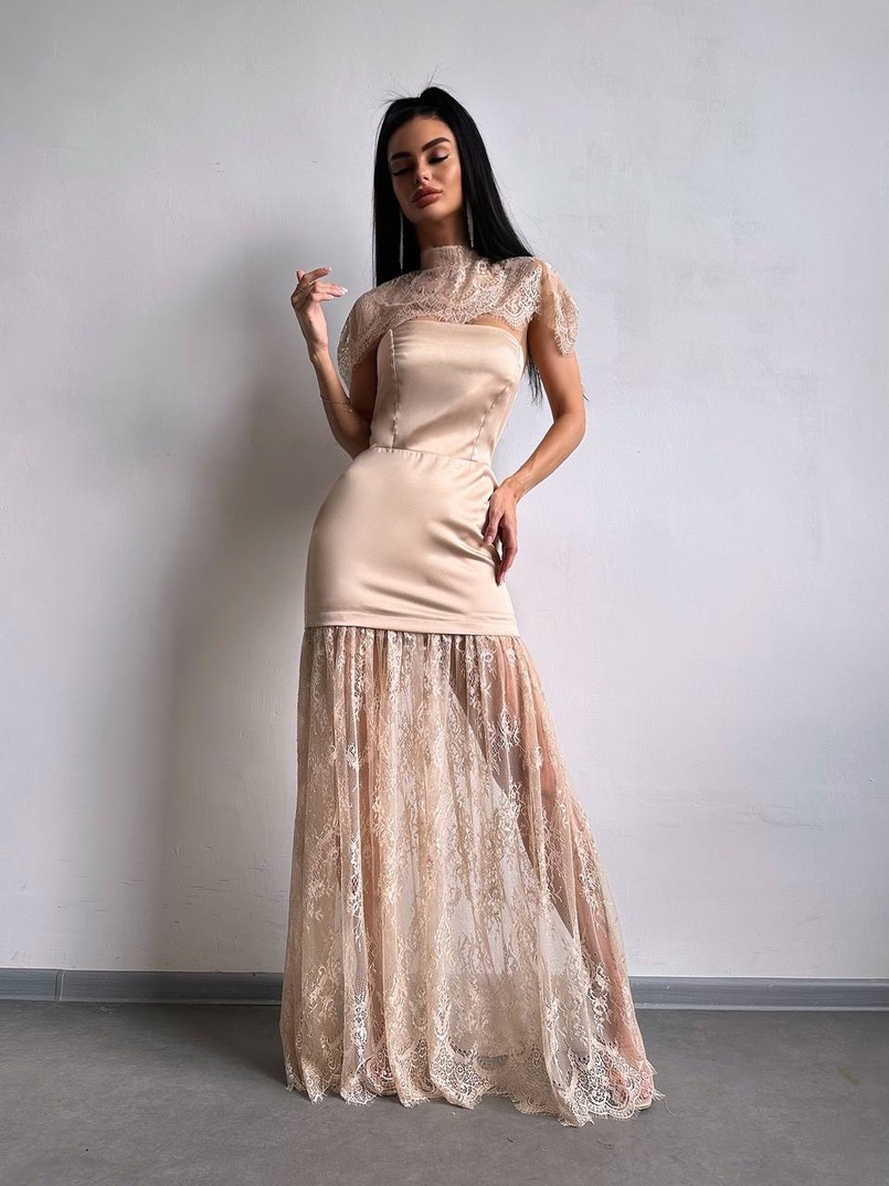 Елегантна сукня максі з мереживом | PUSHKA SHOP