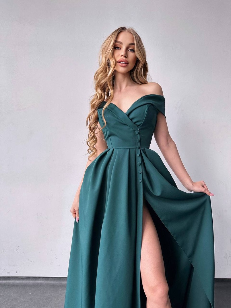 Сукня максі  з розрізом на спідниці  Сукня максі  з розрізом на спідниці  | PUSHKA SHOP