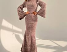 Трикотажна сукня максі з розкльошеними рукавами та відкритою спиною | PUSHKA SHOP