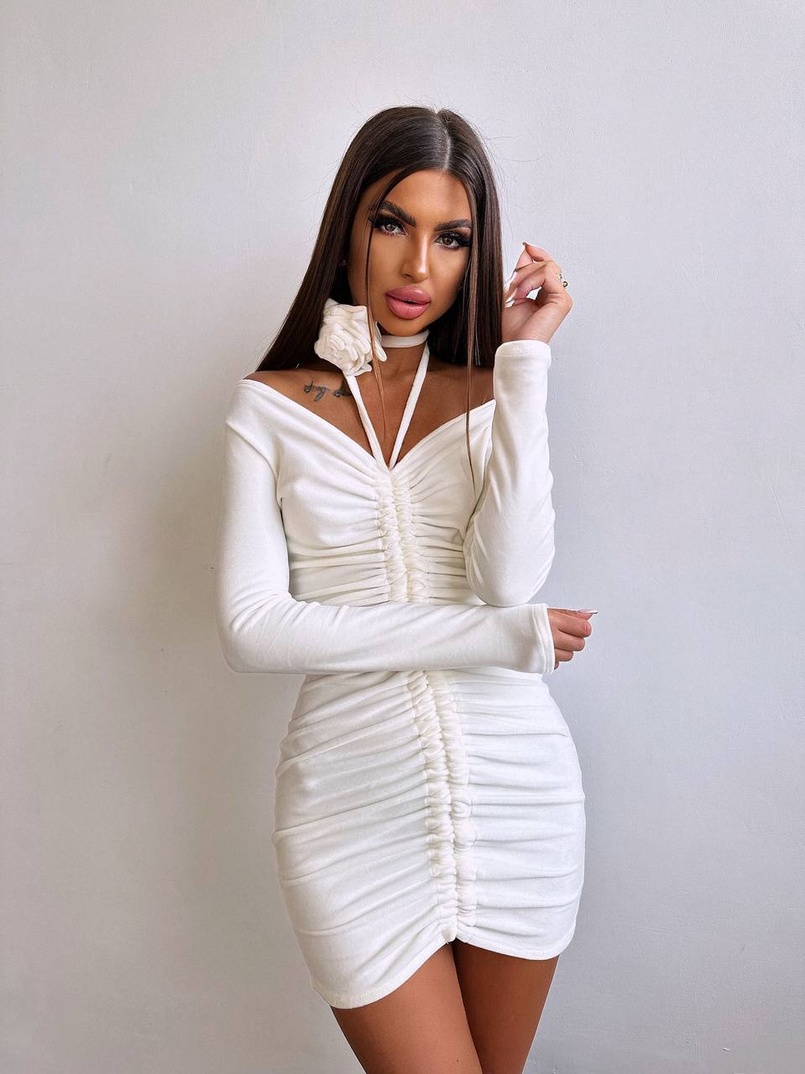 Оксамитова сукня  із зав'язкою на шию з трояндою | PUSHKA SHOP