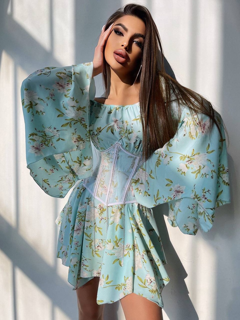 Сукня асиметричного крою з розкльошеними рукавами + корсет декорований стразами Ручна робота Сукня асиметричного крою з розкльошеними рукавами + корсет декорований стразами Ручна робота | PUSHKA SHOP