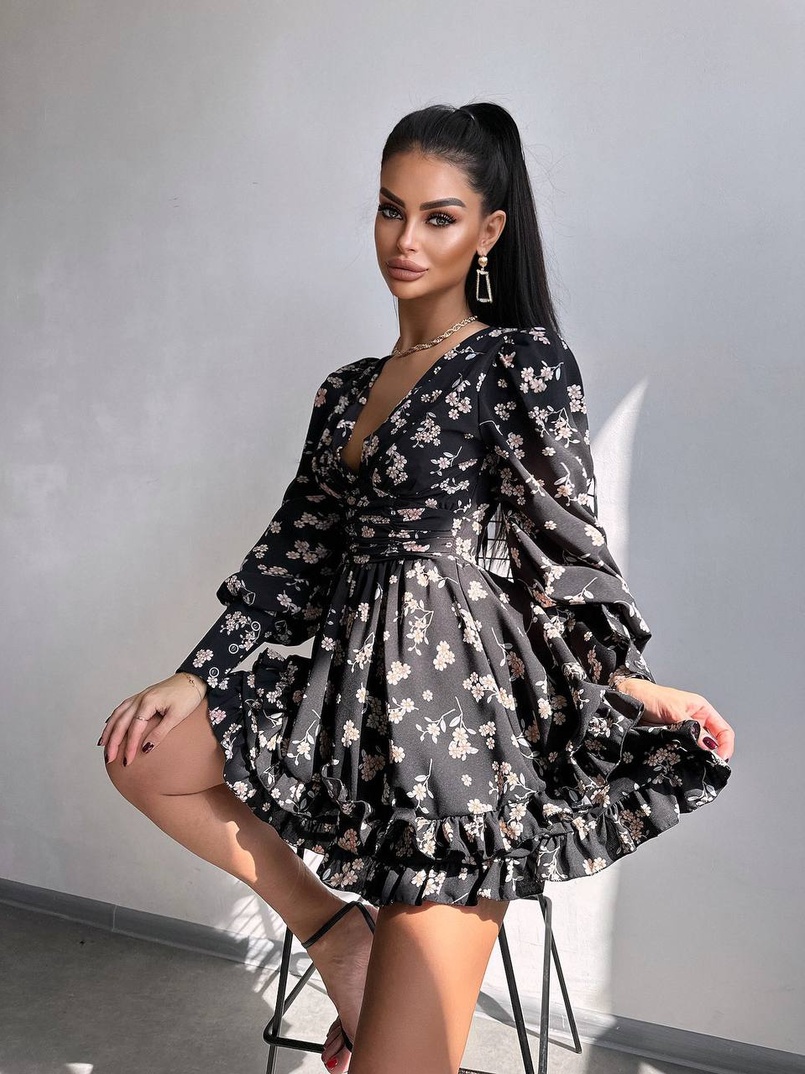 Сукня міні з пишною спідницею та драпіруванням на талії Сукня міні з пишною спідницею та драпіруванням на талії | PUSHKA SHOP