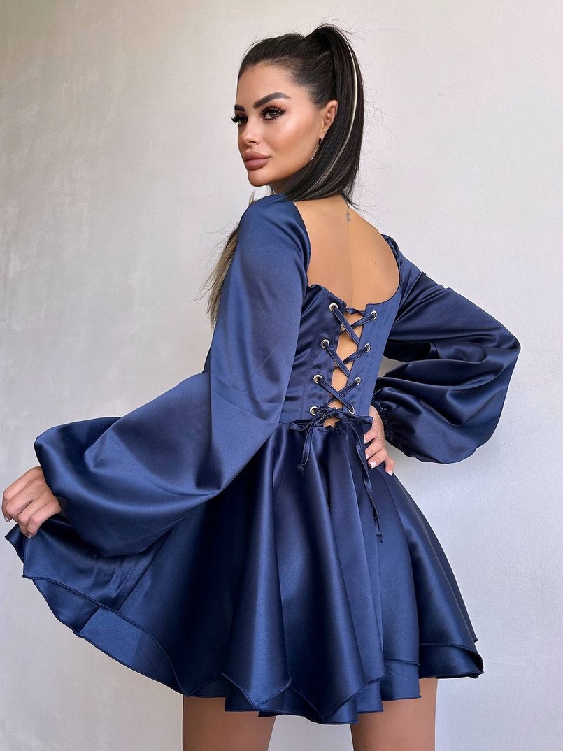 Атласна корсетна сукня з пишною подвійною спідницею та об‘ємними рукавами | PUSHKA SHOP