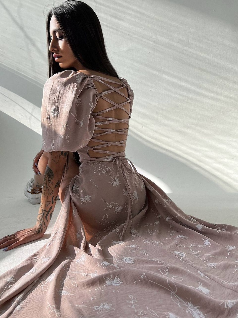 Платье миди со шнуровкой на спинке  | PUSHKA SHOP