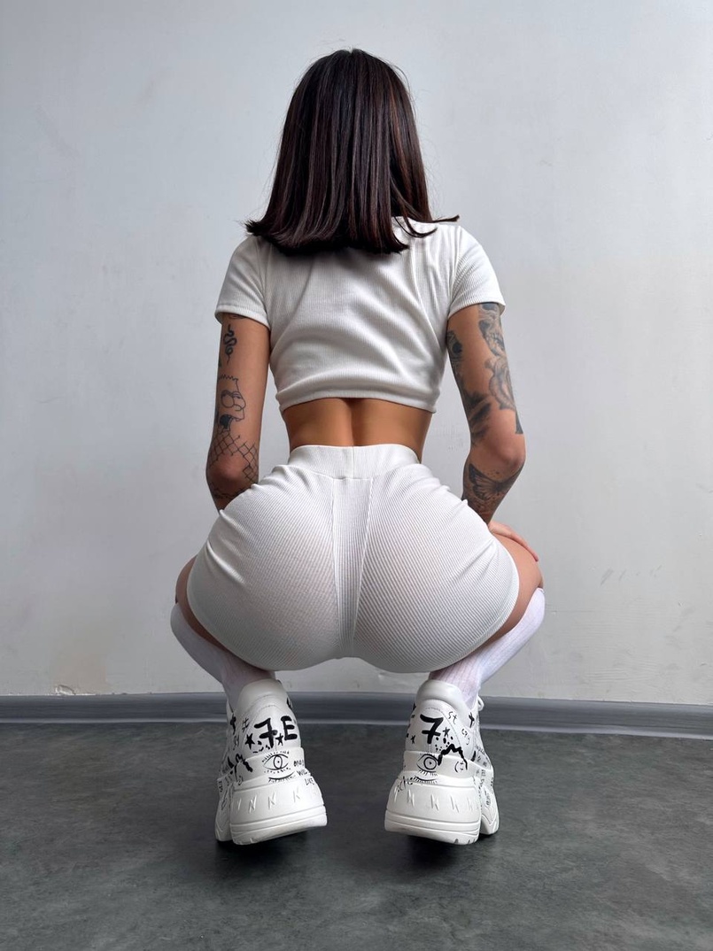 Комплект: топ на ґудзиках + велосипедки Комплект: топ на ґудзиках + велосипедки | PUSHKA SHOP