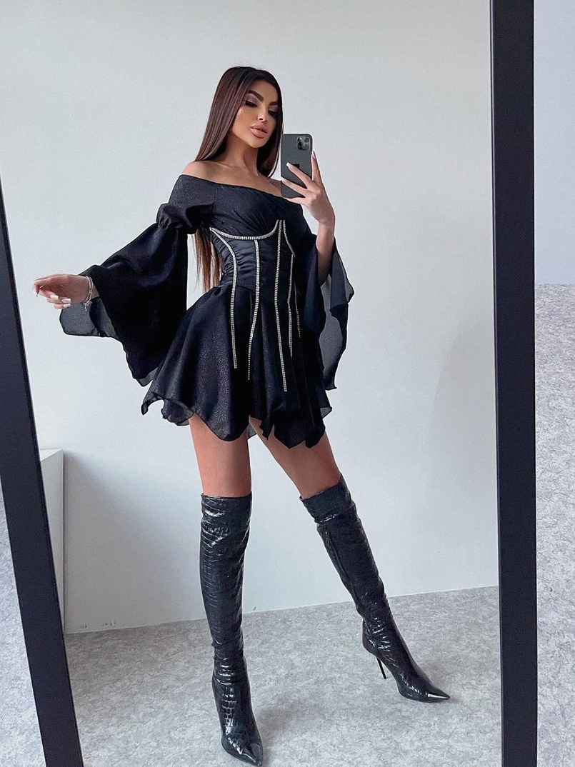 Шифонова сукня на підкладці з розкльошеними рукавами з асиметричною спідницею + корсет декорований стразами Ручна робота! Шифонова сукня на підкладці з розкльошеними рукавами з асиметричною спідницею + корсет декорований стразами Ручна робота! | PUSHKA SHOP