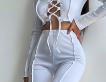 Комплект: топ зі шнурівкою на грудях + легінси Комплект: топ зі шнурівкою на грудях + легінси | PUSHKA SHOP