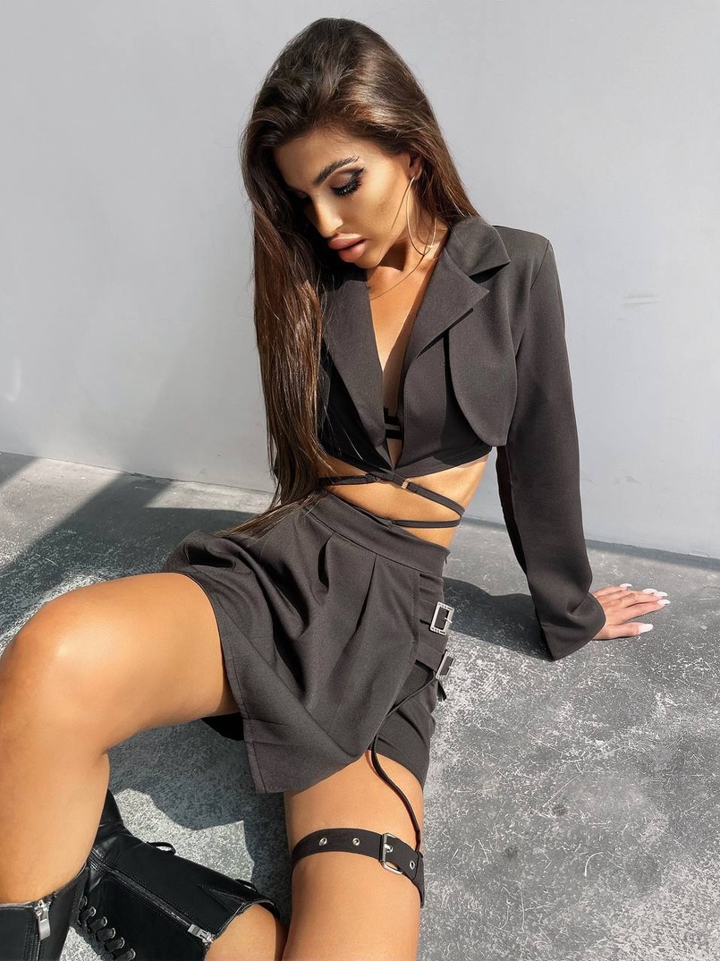 Костюм : піджак + спідниця-шорти із застібкою на ніжці Костюм : піджак + спідниця-шорти із застібкою на ніжці | PUSHKA SHOP