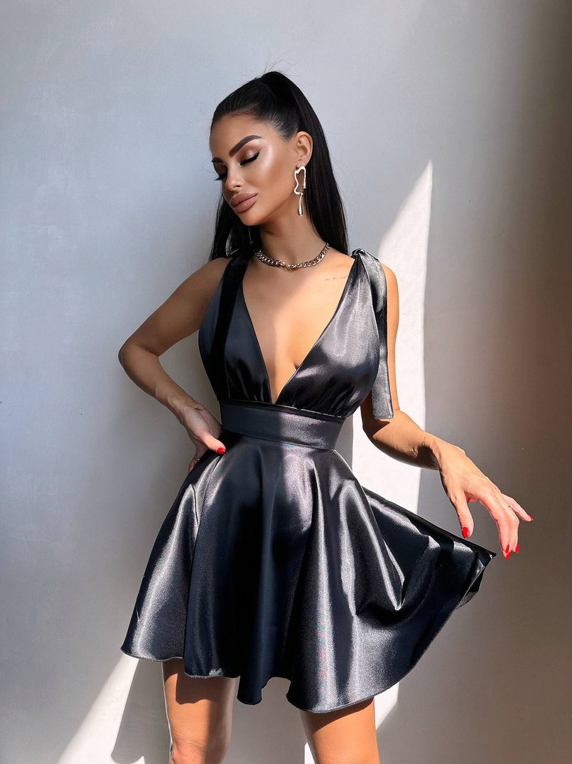 Сукня з пишною спідницею-сонцем Сукня з пишною спідницею-сонцем | PUSHKA SHOP