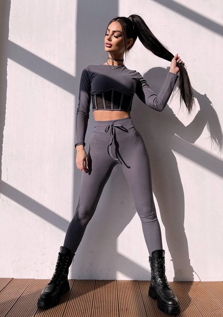 Трикотажний комплект: корсетний топ + легінси Трикотажний комплект: корсетний топ + легінси | PUSHKA SHOP