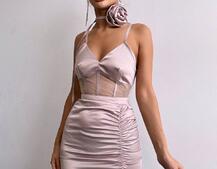 Сукня - міні з драпіруванням та трояндою-чокером | PUSHKA SHOP