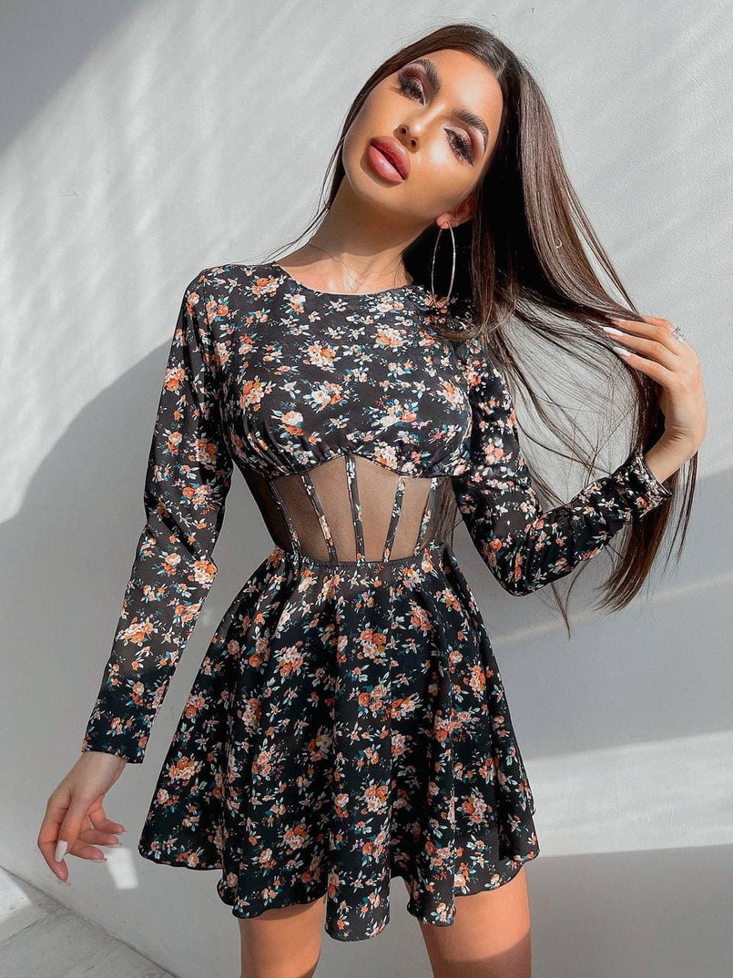 Приталенное платье с корсетной вставкой и  юбкой-солнцем   Приталенное платье с корсетной вставкой и  юбкой-солнцем   | PUSHKA SHOP