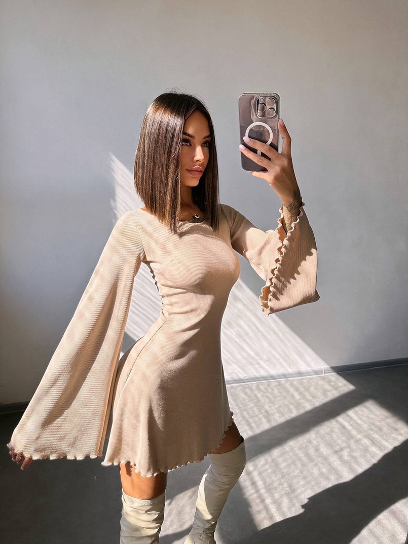 Трикотажна сукня зі шнурівкою на спинці    Трикотажна сукня зі шнурівкою на спинці    | PUSHKA SHOP