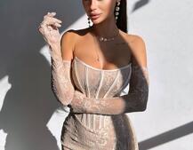 Сукня міні зі шлейфом та рукавичками Сукня міні зі шлейфом та рукавичками | PUSHKA SHOP