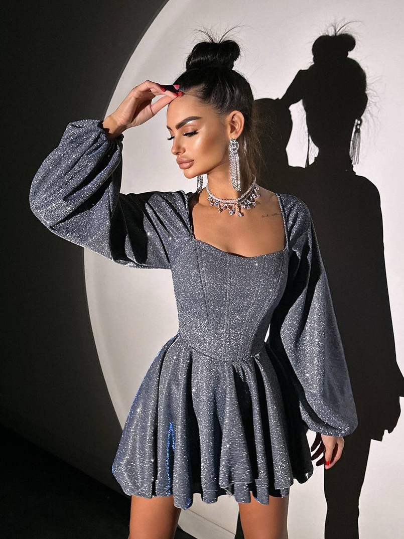 Сяюча корсетна сукня з пишною подвійною спідницею та об‘ємними рукавами | PUSHKA SHOP