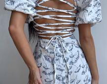 Сукня -міді зі шнурівкою на спинці та розрізом на ніжці з принтом  | PUSHKA SHOP