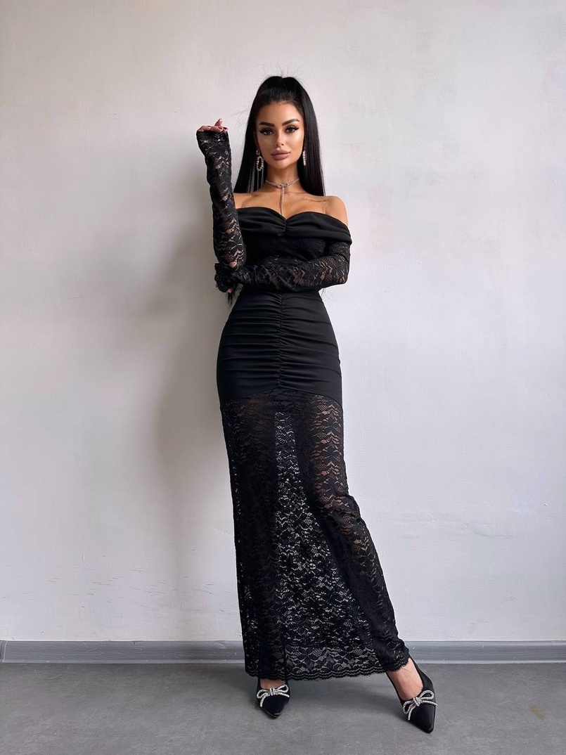 Мереживна сукня максі з драпіруванням Мереживна сукня максі з драпіруванням | PUSHKA SHOP