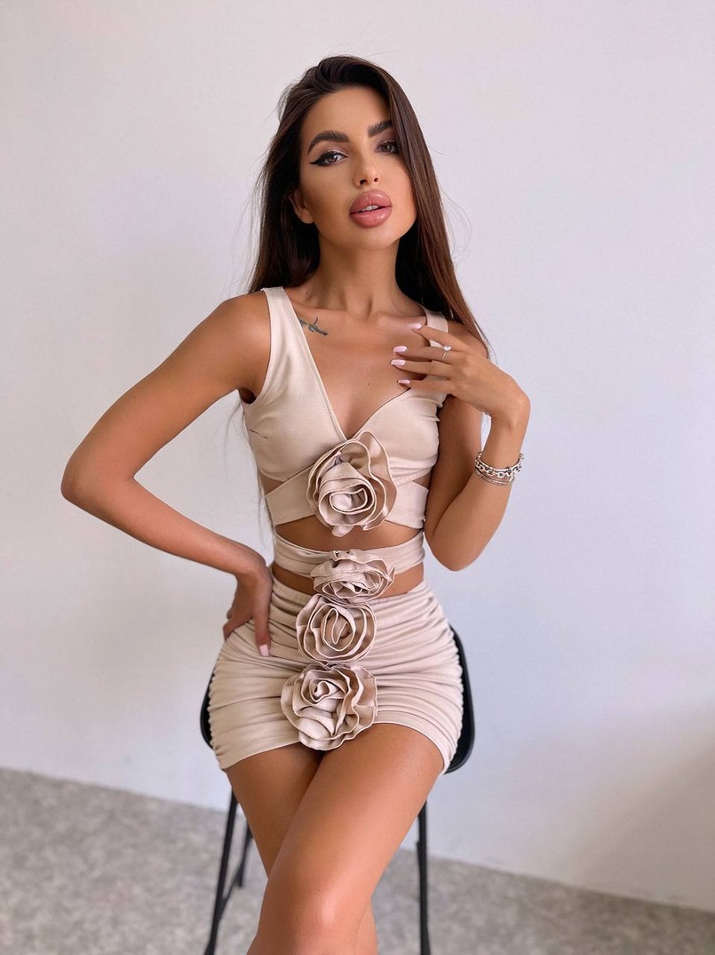 Комплект: топ та спідниця з трояндами    Комплект: топ та спідниця з трояндами    | PUSHKA SHOP