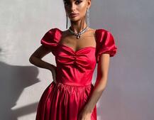 Атласна сукня максі із розрізом на спідниці Атласна сукня максі із розрізом на спідниці | PUSHKA SHOP