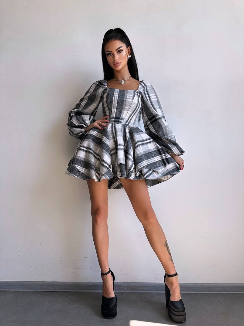 Корсетна сукня з подвійною спідницею та обʼємними рукавами у клітинку  Корсетна сукня з подвійною спідницею та обʼємними рукавами у клітинку  | PUSHKA SHOP