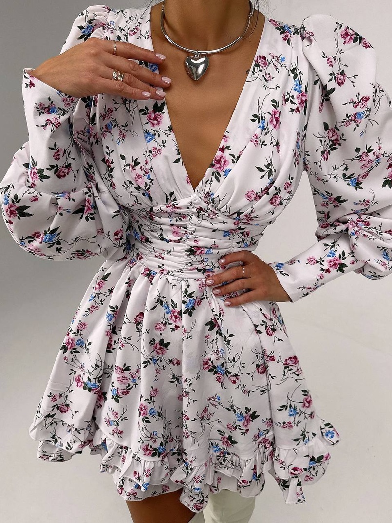 Сукня міні з пишною спідницею та драпіруванням на талії Сукня міні з пишною спідницею та драпіруванням на талії | PUSHKA SHOP